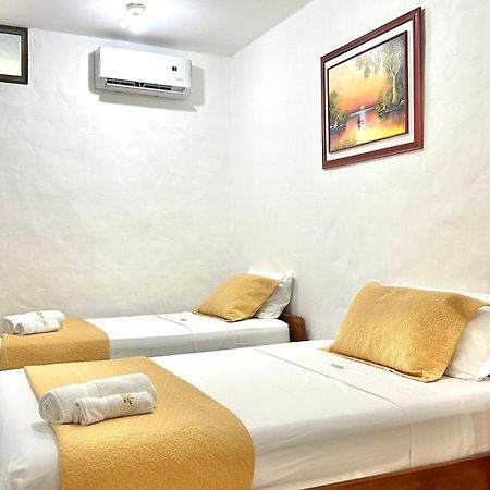 Hostal Suenos Silvestres Puerto Ayora  Dış mekan fotoğraf