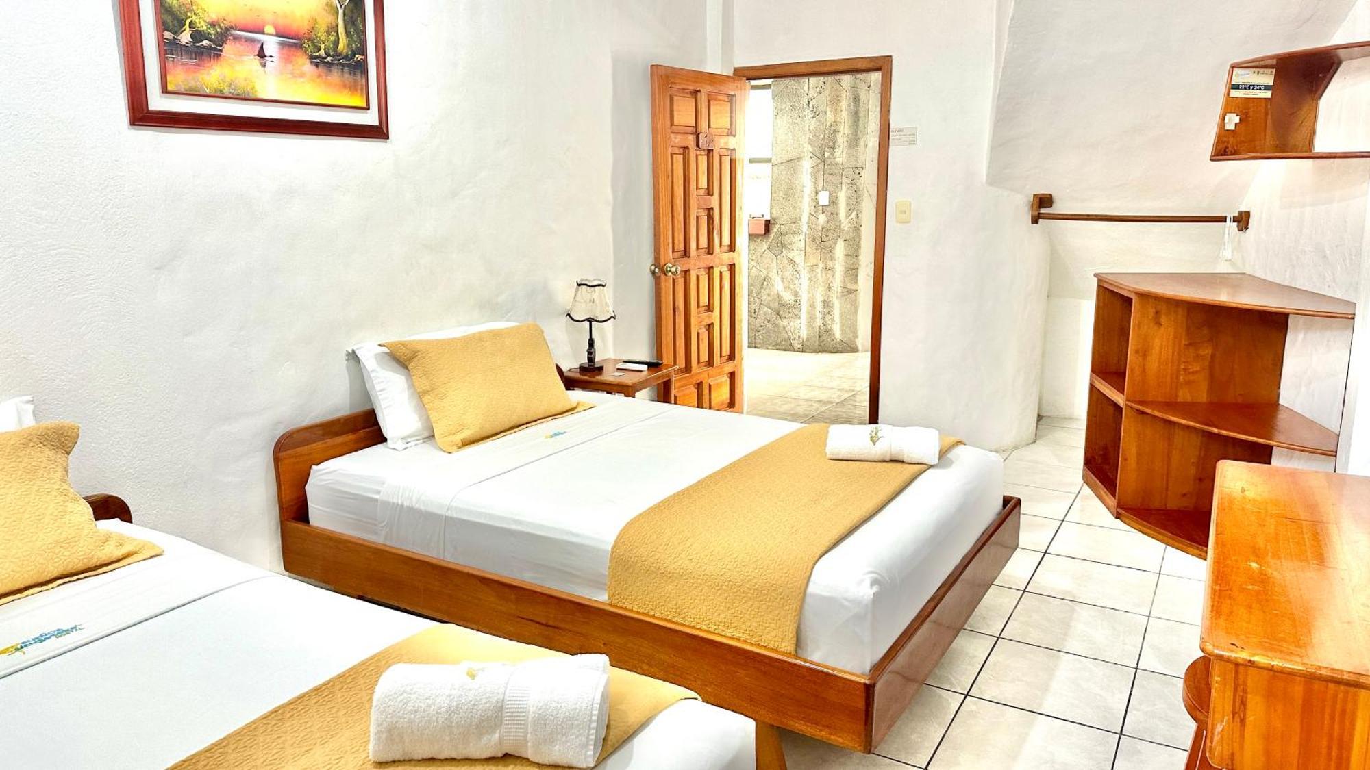 Hostal Suenos Silvestres Puerto Ayora  Dış mekan fotoğraf