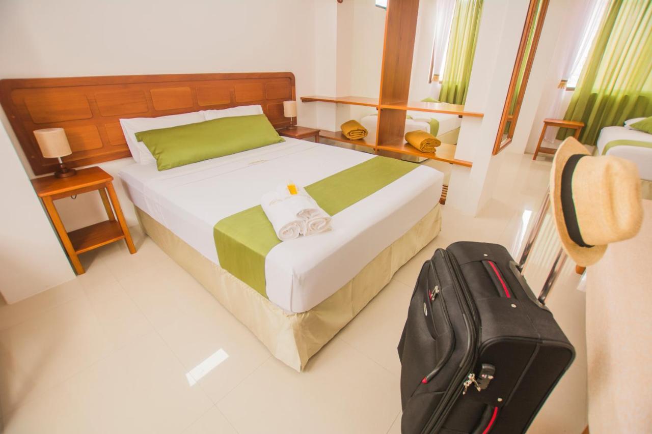 Hostal Suenos Silvestres Puerto Ayora  Dış mekan fotoğraf